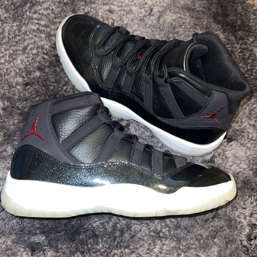 Jordan 11s Mens size 8
